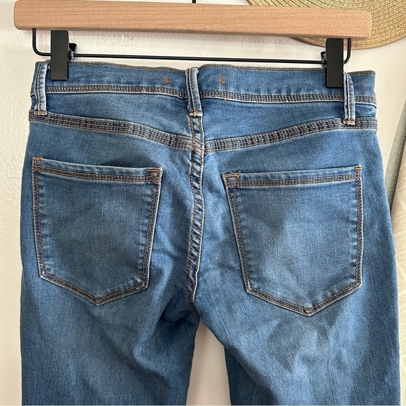 Free People Medium Wash Skinny Jeans - Picture 4 of 8